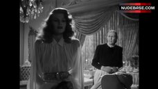 3. Rita Hayworth No Bra – Gilda