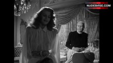 4. Rita Hayworth No Bra – Gilda