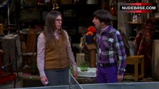 8. Kaley Cuoco Pokies Through Dress – The Big Bang Theory