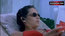 1. Marion Cotillard in Bikini – Une Femme Piegee