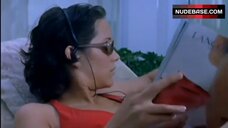 45. Marion Cotillard in Bikini – Une Femme Piegee