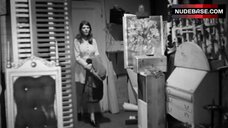 1. Rita Bennett Naked Tits and Butt – Vibrations