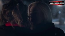12. Jennifer Tilly Lesbian Kissing – Cult Of Chucky