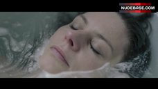 100. Rifka Lodeizen Sexy Scene – Disappearance