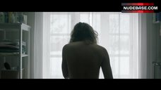 45. Rifka Lodeizen Sexy Scene – Disappearance