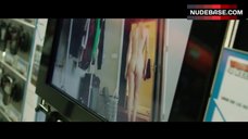 Hannah Hoekstra Butt Scene – App