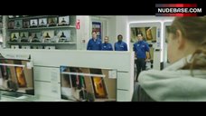 100. Hannah Hoekstra Butt Scene – App