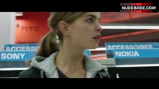 34. Hannah Hoekstra Butt Scene – App