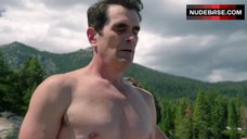 89. Julie Bowen Hot Scene – Modern Family