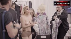 Lady Gaga Flashes Breasts – Gaga: Five Foot Two