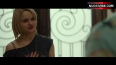 45. Helena Mattsson in Sexy Bikini – Smartass