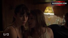 67. Jessica Biel Lesbian Kiss – The Sinner