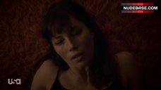 89. Jessica Biel Lesbian Kiss – The Sinner