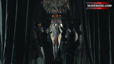 Kirsten Dunst Bare Ass – Marie Antoinette