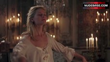 67. Sexuality Kirsten Dunst – Marie Antoinette