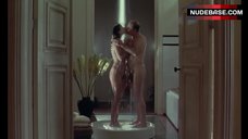 89. Polly Walker Nude under Shower – 81/2 Women