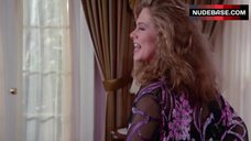 100. Kathleen Turner Shows Butt – The Man With Two Brains