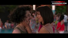 12. Zoe Kravitz Lesbi Scene – Rough Night