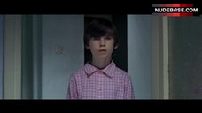 23. Agnieszka Podsiadlik Sexy Scene – Baby Bump