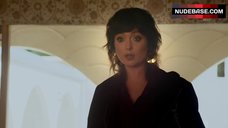 89. Elizabeth Dowden Covers Boobs – Westside