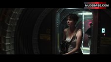 89. Katherine Waterston No Bra – Alien: Covenant