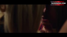 100. Sarah Agor Lesbian Kissing – Wtf!