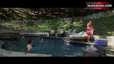 100. Sarah Agor Bare Butt – Wtf!