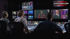 1. Sarah Armstrong Pokies Through Wet Top – Episodes