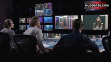 12. Sarah Armstrong Pokies Through Wet Top – Episodes