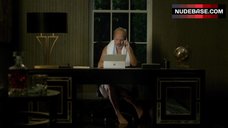 177. Sarah Armstrong Ass Exposed – Episodes