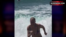 34. Chelsea Handler Bouncing Boobs – Chelsea