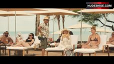 166. Amy Schumer Bikini Scene – Snatched