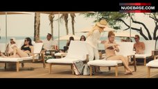 45. Amy Schumer Bikini Scene – Snatched