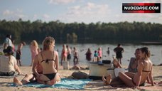 23. Teri Wyble in Black Bikini – The Sinner