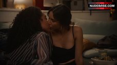 Aisha Dee Lesbi Scene – The Bold Type