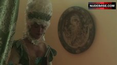 89. Jennifer Beals Decollete – The Last Tycoon