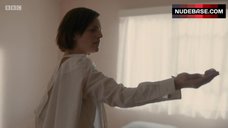 34. Elisabeth Moss Hard Pokies – Top Of The Lake