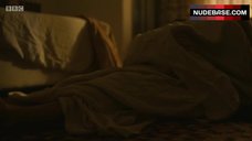 23. Elisabeth Moss Interrupted Sex – Top Of The Lake