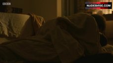 45. Elisabeth Moss Interrupted Sex – Top Of The Lake