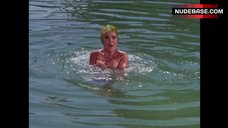 Dawn Wells Lost Her Swimsuit – Gilligan'S Island