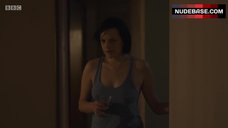 100. Elisabeth Moss No Bra – Top Of The Lake