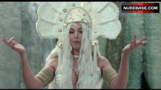 Monica Bellucci Cleavage – The Wonders