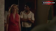 Sandra Lindquist No Bra – I'M Dying Up Here
