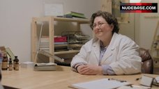 56. Anne Heche Lesbian Kissing – Catfight