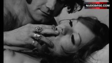 67. Cookie Mueller Tits Scene – Multiple Maniacs