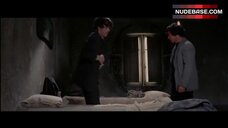 56. Anita Sanders Naked in Bed – Una Vita Violenta