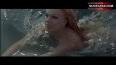 Anita Sanders Swims Nude – Una Vita Violenta