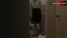 1. Daryl Hannah Toilet Scene – The Girlfriend Experience