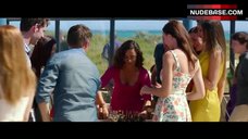 Alice Braga Cleavage – Kill Me Three Times
