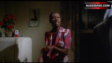 1. Nawana Davis Shows Boobs – Hammer